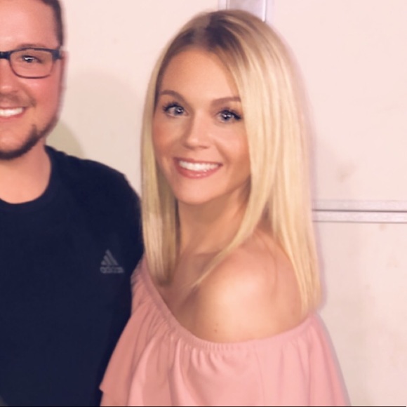 Meet your Posher, Bri - Picture 2 of 3